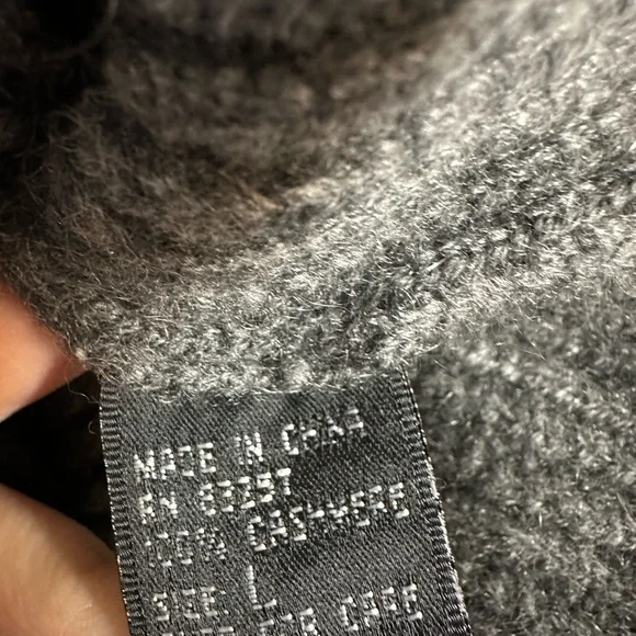 Forte Cashmere 100% Cashmere Gray Wide Lapel Buttoned Cardigan Sweater Lrg Flaw - Picture 6 of 6